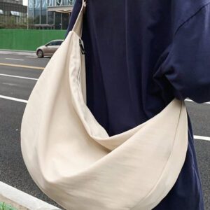 Sac à bandoulière multifonctionnel pour étudiants, sac hobo minimaliste pour hommes. Sac à main, sac d'école, sac de sport, sac de transport, sac de voyage. Sac bandoulière léger avec sangle réglable. Sac hobo en nylon portable pour l'extérieur, cadeau de la Saint-Valentin. Sac de messager, sac , sac fourre-tout noir. Sac de camping, sac banane, articles essentiels de mode pour hommes étudiants. Fournitures scolaires, sac d'école pour le collège.