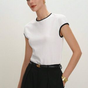 BizChic 2025 Nouvel arrivage d'été Fête de la fête de l'indépendance, top d'été, convient pour les invités de mariage, brunch, décontracté urbain, polyvalent au quotidien. Nouveau T-shirt élégant blanc à col rond pour dames, printemps/été