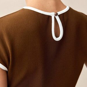 BizChic 2025 Nouvel arrivage d'été Fête de la fête de l'indépendance, top d'été, convient pour les invités de mariage, brunch, décontracté urbain, polyvalent au quotidien. Nouveau T-shirt élégant blanc à col rond pour dames, printemps/été
