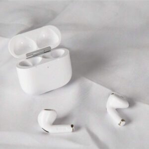 Écouteurs intra-auriculaires sans fil Pods ANC avec réduction de bruit (-36 dB) et étui de chargement MagSafe, 30 h d'autonomie, stéréo Hi-Fi 360°, étanches, pour téléphones Android/lPhone, AlRPods Pro, iPad, iOS, ordinateurs portables, pour iOS, utilisateurs Android, cadeaux pour la famille, les amis, les enfants, les anniversaires, le printemps, les petits amis, les petites amies, les vacances, Pâques. Petits écouteurs intra-auriculaires sans fil, portables, avec étui de chargement.