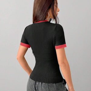 Coolane T-shirt femme style de rue cool blanc, maillot de basketball avec imprimé lettres, bordures de couleur contrastée et tissu texturé, coupe slim été. "LA JEUNESSE EST LE MOMENT D'ÊTRE COURAGEUX, AUDACIEUX ET AVENTUREUX. N'ATTENDEZ PAS LES OPPORTUNITÉS, CRÉEZ-LES VOUS-MÊME. AVENTUREZ-VOUS, RESTEZ SAUVAGE. UN ESPRIT LIBRE EST CELUI QUI SUIT SON CŒUR ET SON INTUITION, N'AYANT PAS PEUR DE PRENDRE DES RISQUES ET DE POURSUIVRE SES RÊVES. CROYEZ."
