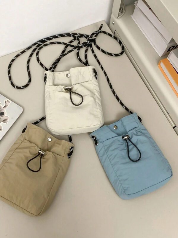 Sacoche/sac bandoulière mini pour homme, pochette pour téléphone, portefeuille. Idéal pour la randonnée, les voyages d'automne, Noël, l'hiver. Cadeaux pour hommes. Sac d'épaule polyvalent, grande capacité, extérieur mode et décontracté. Petit sac pour hommes, sac pour portable – Image 23