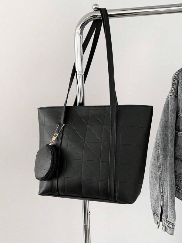 Sac fourre-tout à l'épaule à la mode avec grande capacité, matelassé, avec motif à carreaux gaufrés et couleur unie pour femmes – Image 36