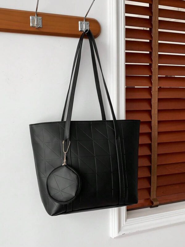 Sac fourre-tout à l'épaule à la mode avec grande capacité, matelassé, avec motif à carreaux gaufrés et couleur unie pour femmes – Image 42