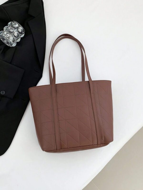 Sac fourre-tout à l'épaule à la mode avec grande capacité, matelassé, avec motif à carreaux gaufrés et couleur unie pour femmes – Image 47