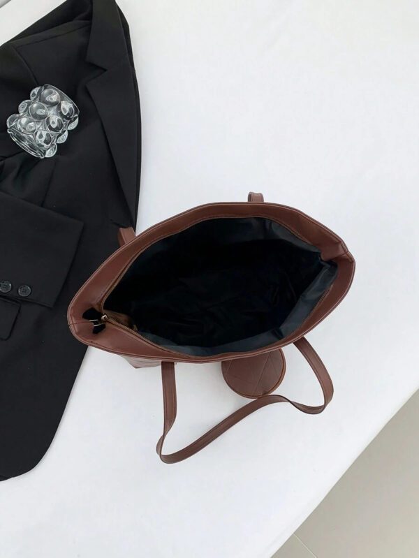 Sac fourre-tout à l'épaule à la mode avec grande capacité, matelassé, avec motif à carreaux gaufrés et couleur unie pour femmes – Image 48
