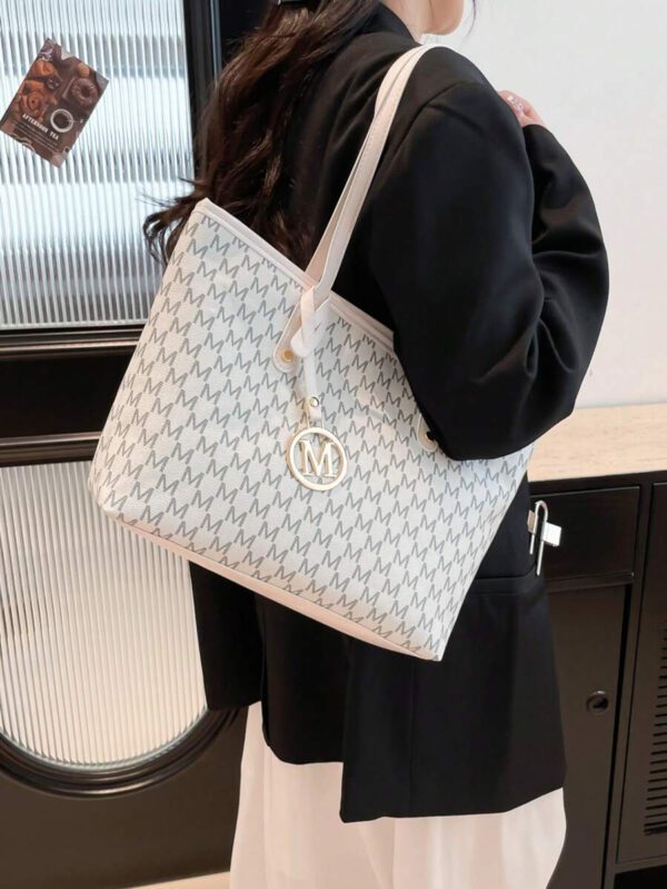 Sac fourre-tout à l'épaule à la mode avec grande capacité, matelassé, avec motif à carreaux gaufrés et couleur unie pour femmes – Image 64