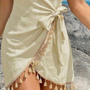 Swim Vcay Nouvelle robe de plage d'été avec décorations à franges et ceinture à nouer. Robe transparente décontractée à manches courtes pour vacances, pour femmes