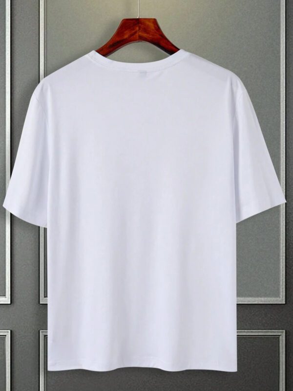 Manfinity Hypemode T-shirt décontracté à col rond, manches courtes avec imprimé de dessin animé mignon pour homme en été. Cadeau pour le petit ami, pour sortir – Image 3