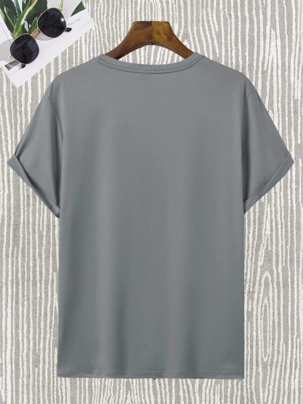 Manfinity Hypemode T-shirt décontracté à col rond, manches courtes avec imprimé de dessin animé mignon pour homme en été. Cadeau pour le petit ami, pour sortir – Image 19