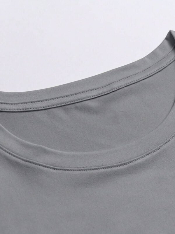 Manfinity Hypemode T-shirt décontracté à col rond, manches courtes avec imprimé de dessin animé mignon pour homme en été. Cadeau pour le petit ami, pour sortir – Image 22