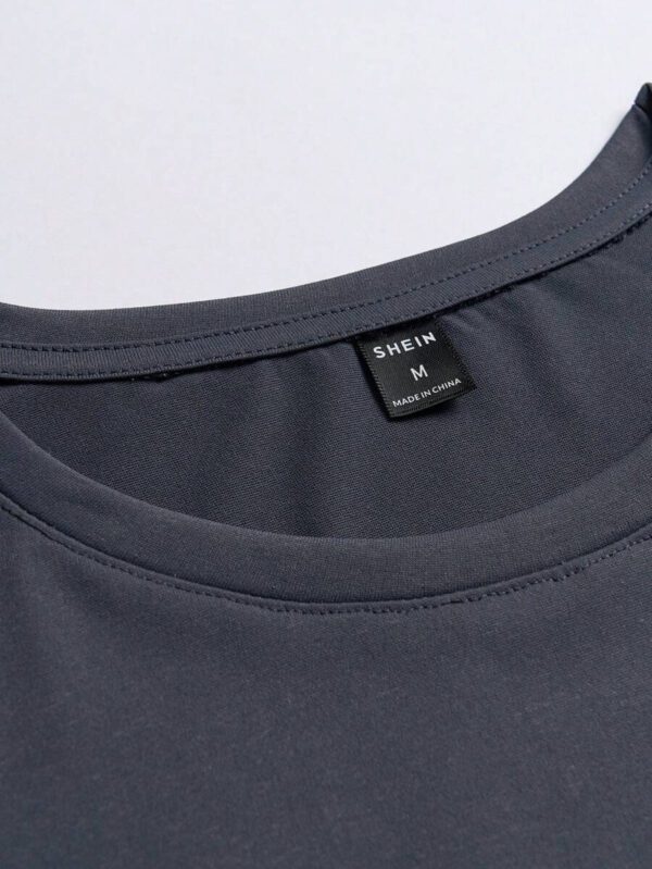 Manfinity Hypemode T-shirt décontracté à col rond, manches courtes avec imprimé de dessin animé mignon pour homme en été. Cadeau pour le petit ami, pour sortir – Image 34