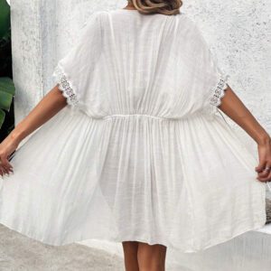 Swim Vcay Kimono femme avec manches chauve-souris, taille à cordon de serrage et garniture en dentelle. cache-maillot idéale pour les vacances à la plage en été
