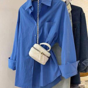 Chemise élégante de couleur unie avec poche avant boutonnée, idéale pour la remise des diplômes, la rentrée scolaire. Chemise à manches longues et décontractée pour le printemps et l'automne. Vêtements d'automne pour femmes