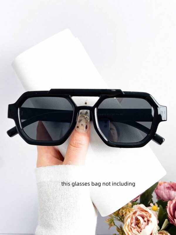 Nouvelle paire de lunettes de mode carrée haut de gamme pour femmes et hommes. Lunettes de mode avec des verres uniques rétro et océaniques. Convient pour le port quotidien, les accessoires de plage pour femmes, les pour l'été, la plage, les vacances, l'extérieur et les voyages. Monture oversize style bohème léopard écaille de tortue pour les vacances, la plage et les voyages. – Image 21