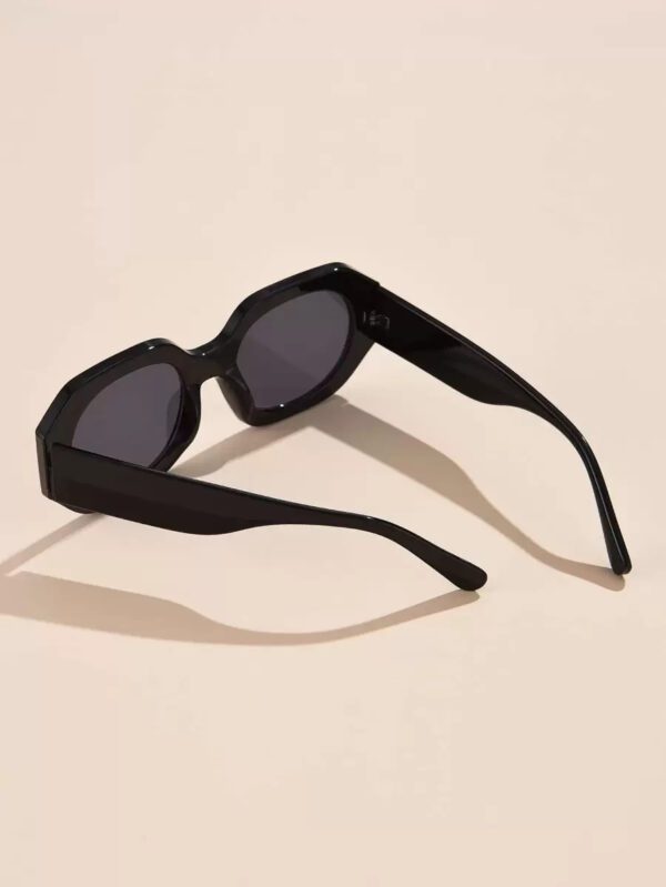 1 pièce vintage unisexes à gros cadre polygonal simples et décontractées, accessoires de mode pour femmes. Idéal pour les extérieurs, les voyages, les vacances à la plage. Basiques pour les tenues d'automne/hiver, casual business. Cadeaux pour l'été, les vacances à la plage, les sorties. – Image 4