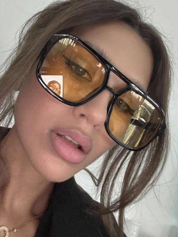 Lunettes de soleil mode avec cadre géométrique. Lunettes de soleil décontractées pour la plage. Accessoires de plage pour femmes. Lunettes de soleil de base convenant aux pulls, jeans, survêtements, sweats à capuche, vestes, robes et chemises manches longues. Élégant pour les sorties familiales, les voyages, les vacances d'été à la plage, les activités en extérieur. – Image 7