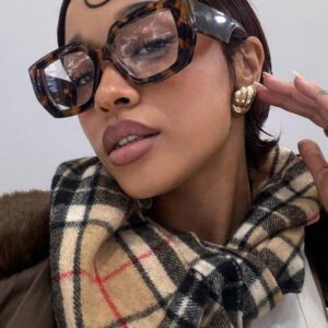 1 PC Square Plastic Frame Fashion Clear Lens Glasses, Unisex Classic Style, Suitable For Daily Life, Office Reading, TV Watching, Gaming, Mobile Phone Decoration