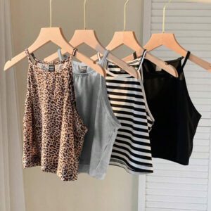 SHEIN EZwear 4 pièces Hauts camisoles pour femmes, imprimé léopard, rayures bleues, bleu clair unicolore, noir. Décontractés et ajustés, conviennent pour l'été