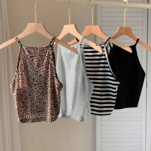 SHEIN EZwear 4 pièces Hauts camisoles pour femmes, imprimé léopard, rayures bleues, bleu clair unicolore, noir. Décontractés et ajustés, conviennent pour l'été