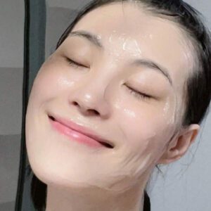 HOLIKA HOLIKA Gel apaisant à 99% d'aloe 55 ml - Soulage des coups de soleil à 99% d'aloe vera sans effet collant - Apaisant et hydratant Hydratant, léger Type gel Non gras Absorbtion rapide pour le visage, la peau, le corps et les cheveux Sans paraben Sans huile minérale Cosmétique coréen
