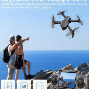 CASRRA La version améliorée du drone de photographie aérienne E99 en 2025 est équipée d'une transmission d'image en temps réel haute définition avec télécommande. Il dispose d'un maintien en vol par flux optique et d'un contrôle à un seul bouton pour le décollage et l'atterrissage. Ce drone est résistant aux chocs et idéal pour les débutants. Il est livré avec un sac de rangement portable et des accessoires de protection. Il fait un excellent cadeau d'anniversaire ou de Noël pour les adolescents.