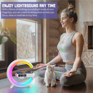 EIGIIS 1 pièce Lampe intelligente avec 10 modes d'éclairage (15,6 x 15 x 5,6 cm), haut-parleurs sans fil 15 W avec charge rapide sans fil, lumière RVB rythmique, lumière d'ambiance, réveil lumineux de lever de soleil, lampe de réveil pour chambres à coucher, peut être utilisée dans la chambre à coucher et le salon. Lampe de bureau intelligente (style de charge USB)