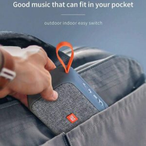 Mini haut-parleur Bluetooth portable sans fil pour l'extérieur avec microphone intégré, mains libres, lecture de carte TF, sortie audio Aux, boutons de contrôle. Convient pour lecteurs de musique, téléphones, PC, tablettes